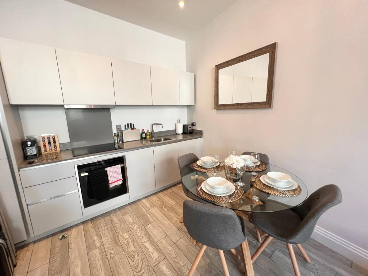 Urban Living'S - Windsor Castle Luxury Apartments Εξωτερικό φωτογραφία