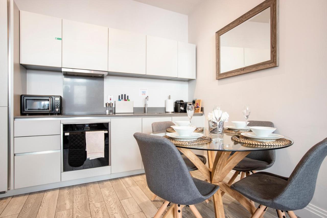Urban Living'S - Windsor Castle Luxury Apartments Εξωτερικό φωτογραφία